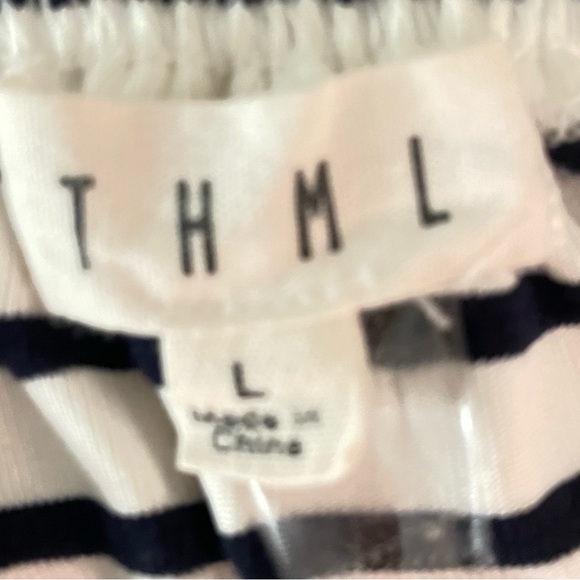 THML Mara off (or on) the shoulder knit top size Large - Picture 6 of 6